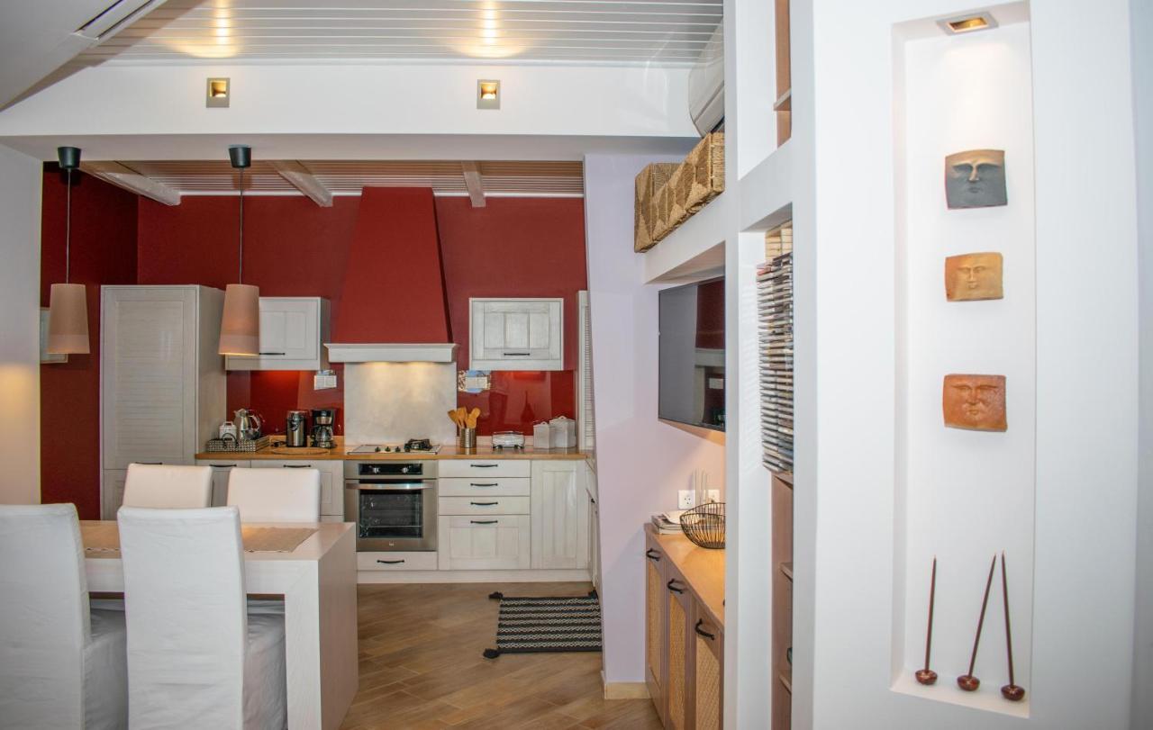 Aloe Meli Apartment Каламата Екстериор снимка
